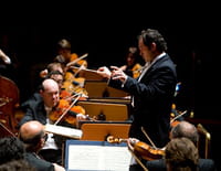 Tugan Sokhiev dirige Brahms et Dvorák